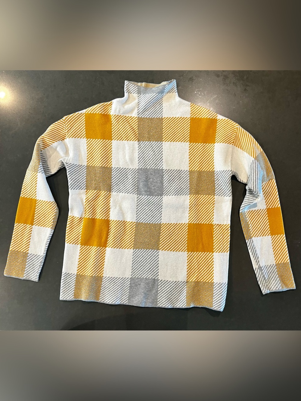 Tahari Plaid Turtleneck in Yellow & Gray Size Medium